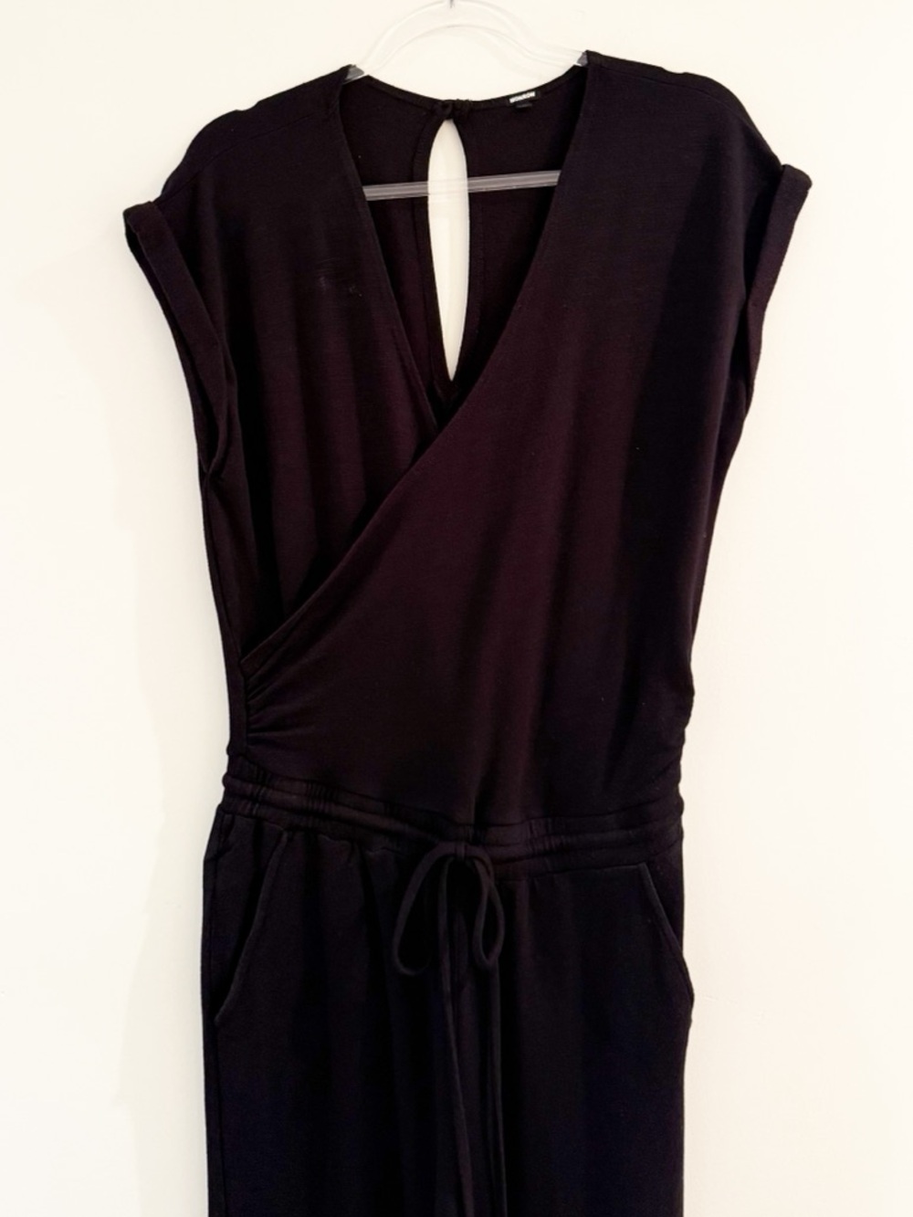 Monrow Black Crossover V-Neck Drawstring Jumpsuit - Picture 7 of 13